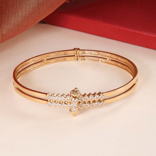 Prajitha Gold Bracelet