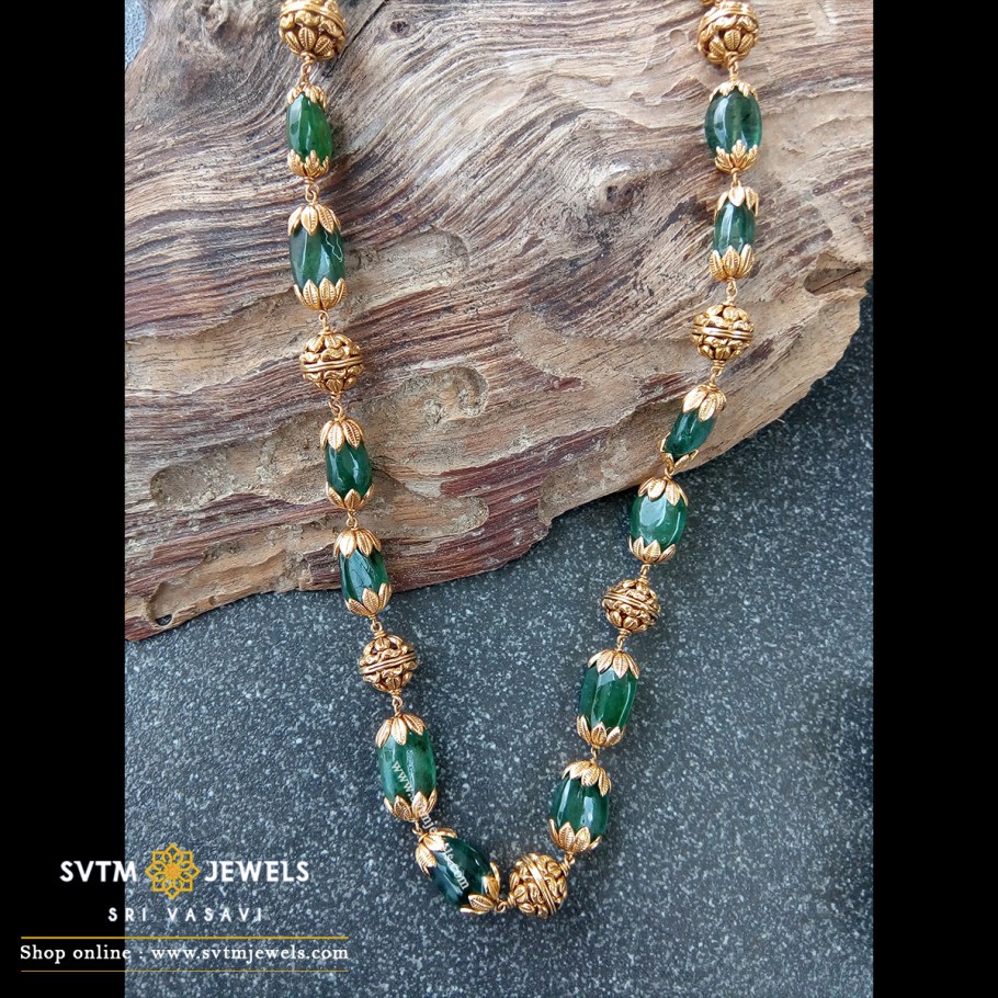 Pretty Emerald Beads Necklace