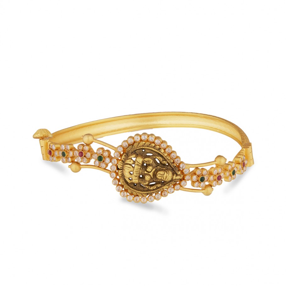 Pin by Atanu Karmakar on noya | Modern gold jewelry, Gold bride jewelry,  Gold costume jewelry