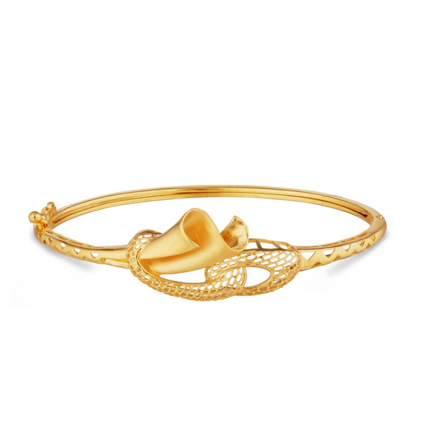 The Divija Gold Bracelet