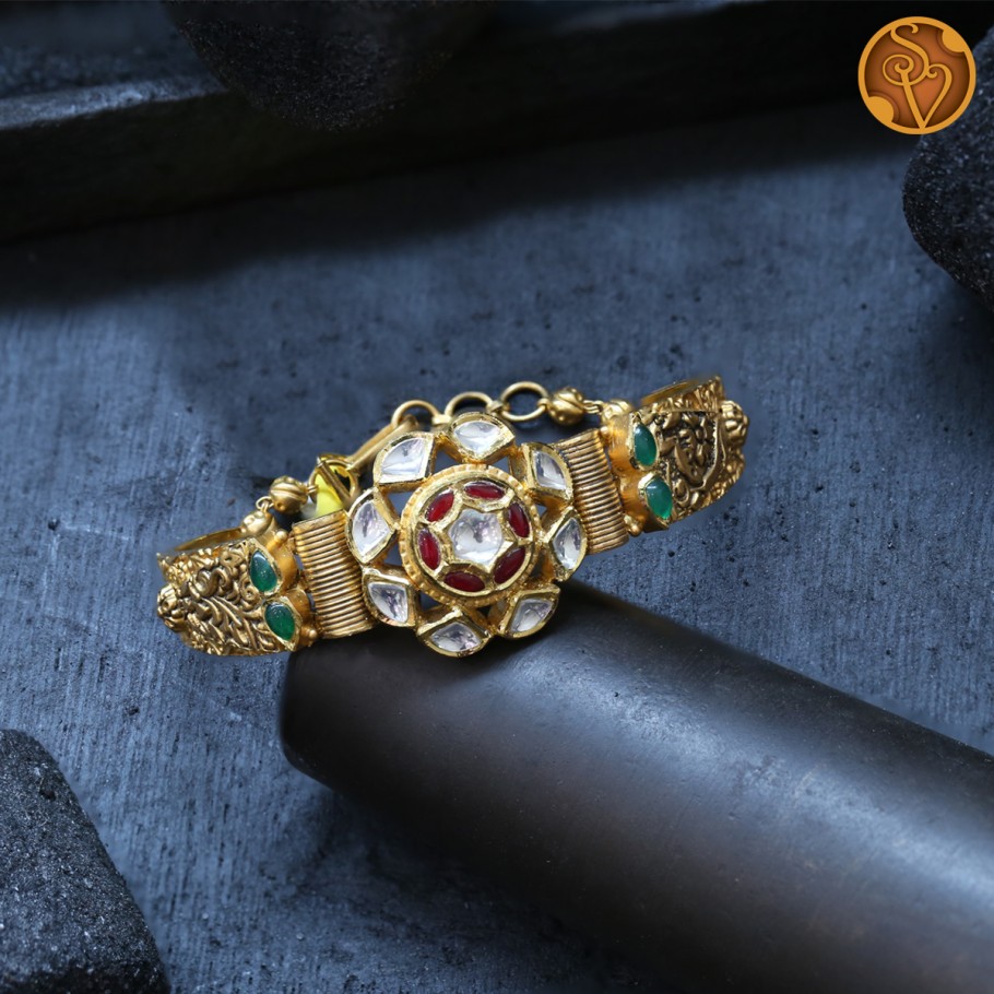 Akshara Kundan Bracelet - Bracelets - Gold
