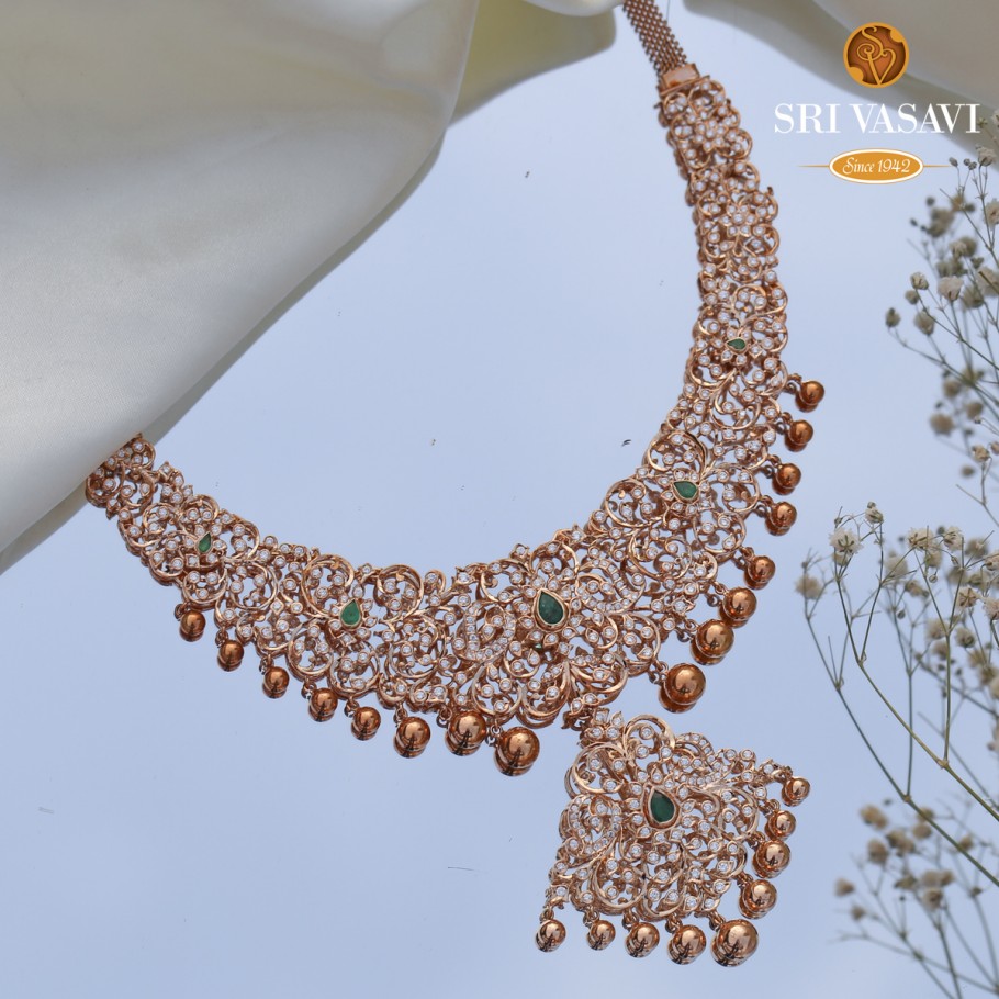 Nitiya Diamond Necklace