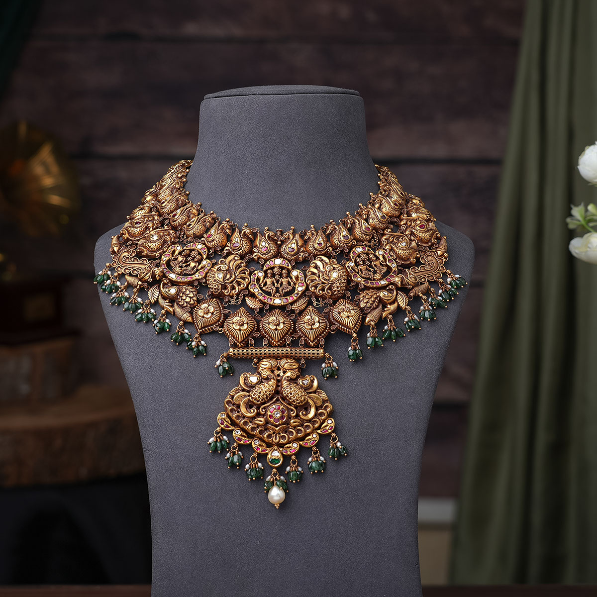 Sharuna Antique Necklace