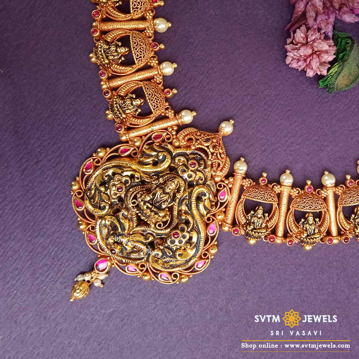 Wondrous Lakshmi short necklace