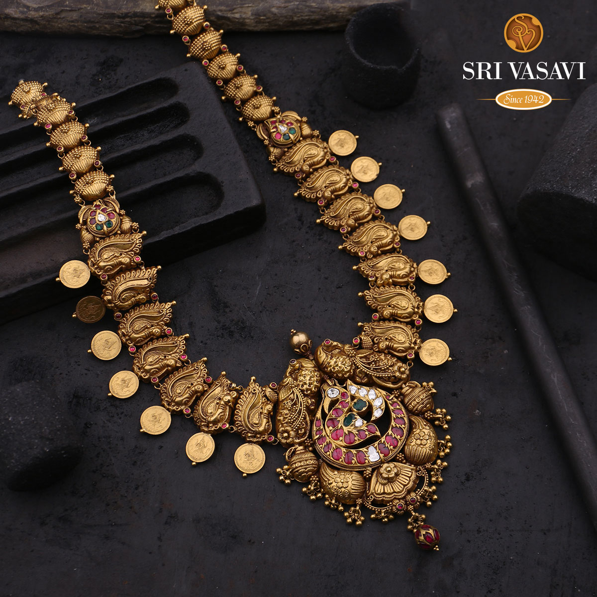 Dhanya Pavoon Necklace