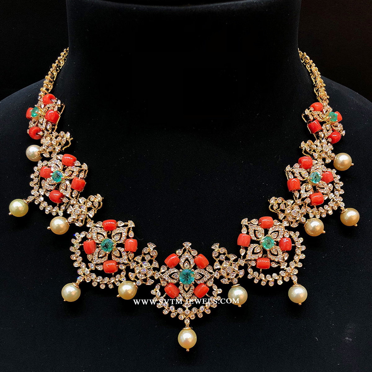 Eye-catching Coral Necklace